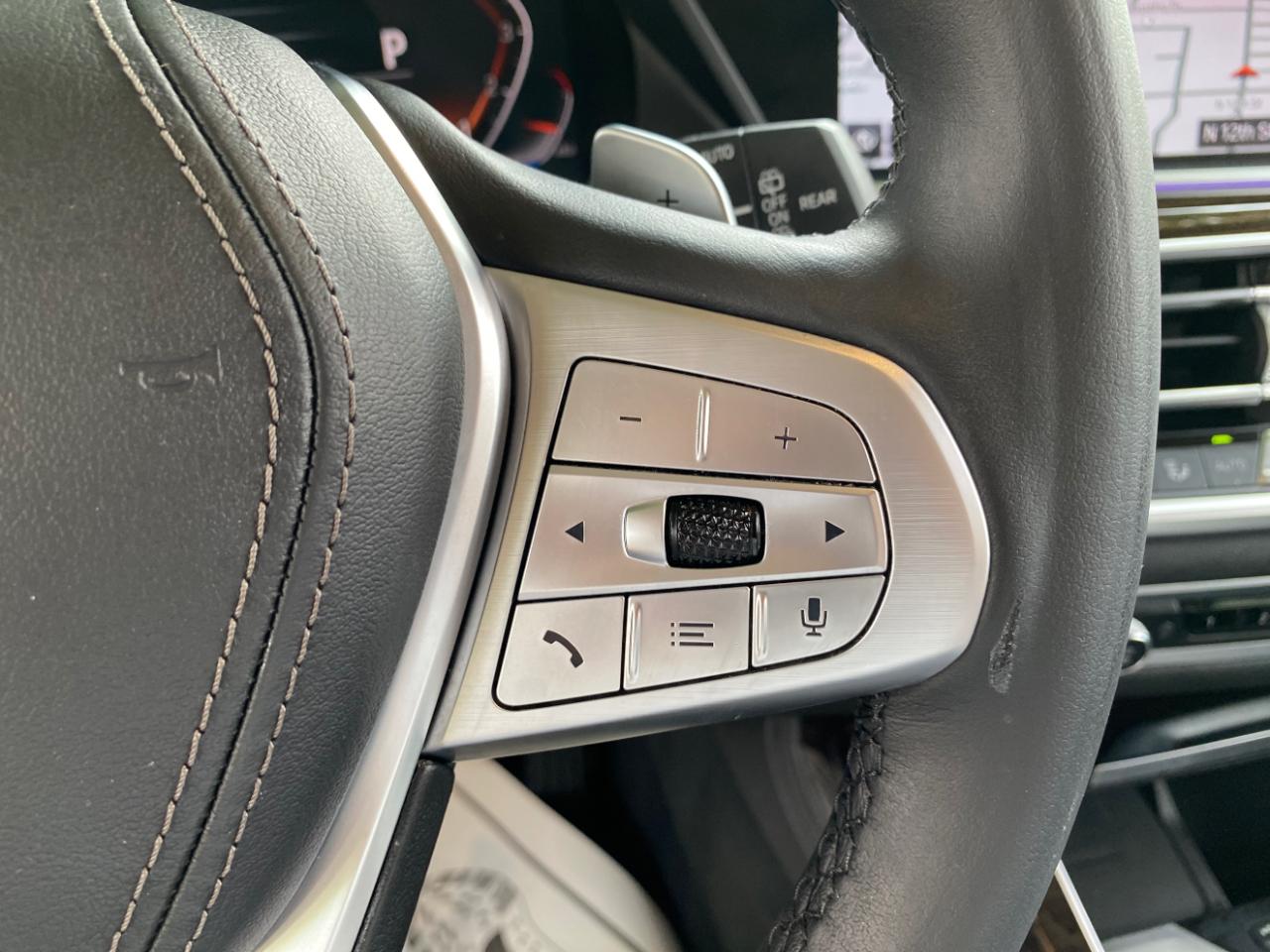 BMW X7 xDrive40i Sports Activity Vehicle 2020