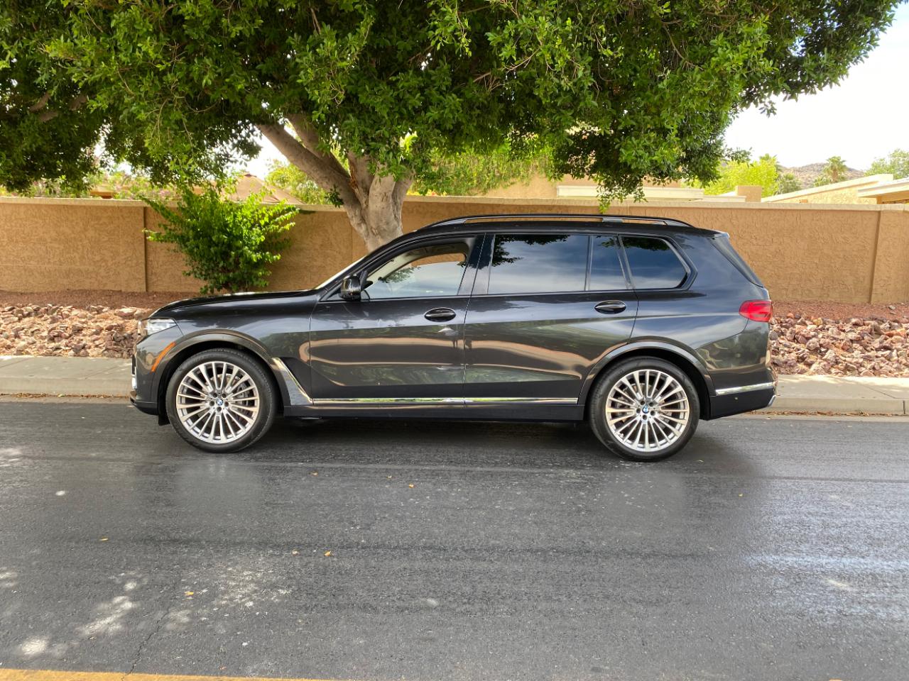 BMW X7 xDrive40i Sports Activity Vehicle 2020