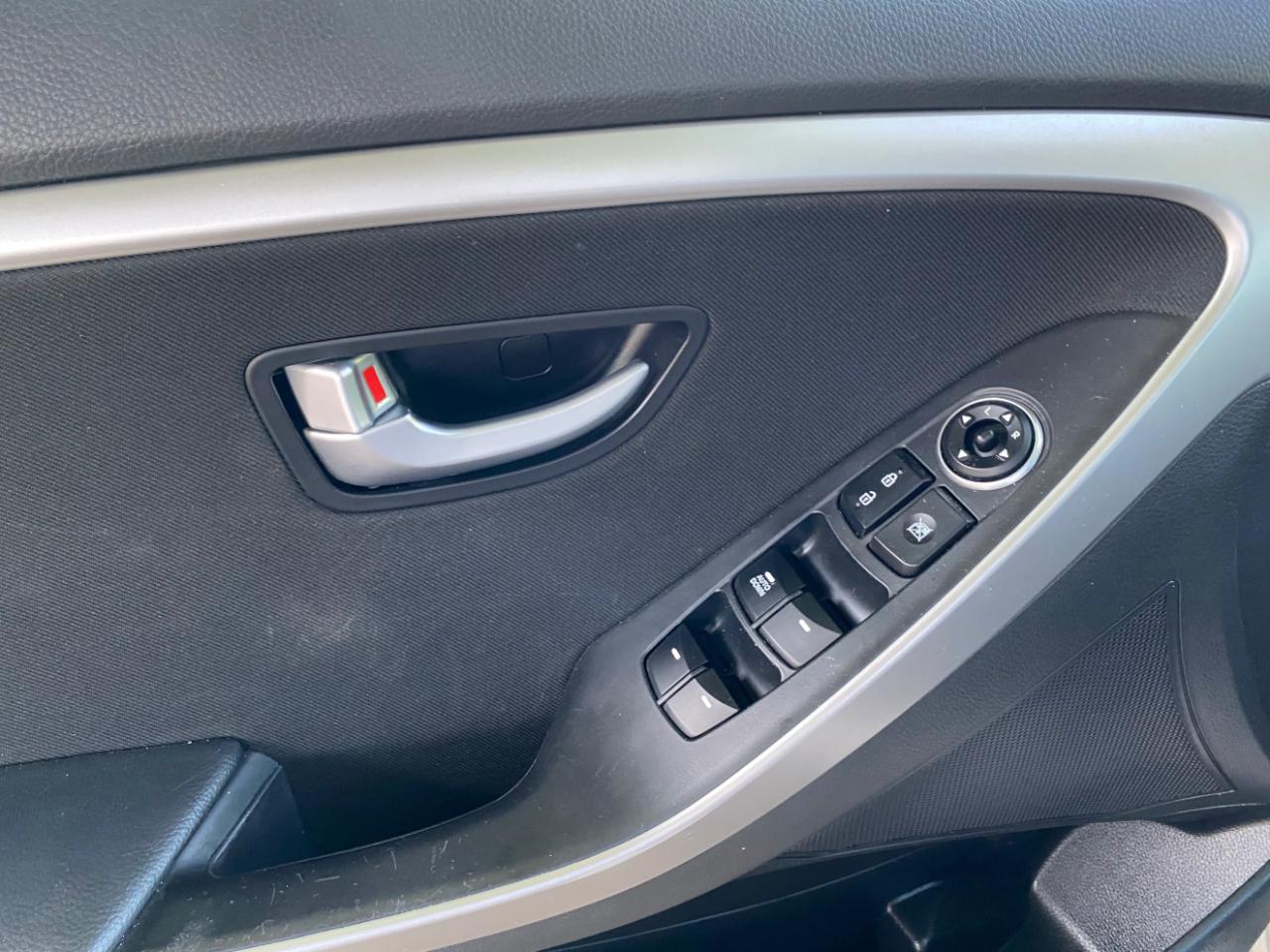 Hyundai Elantra GT 5dr HB Auto 2014