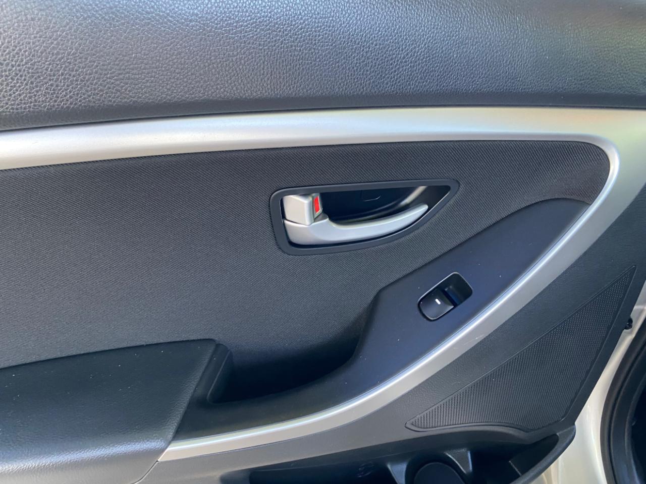 Hyundai Elantra GT 5dr HB Auto 2014