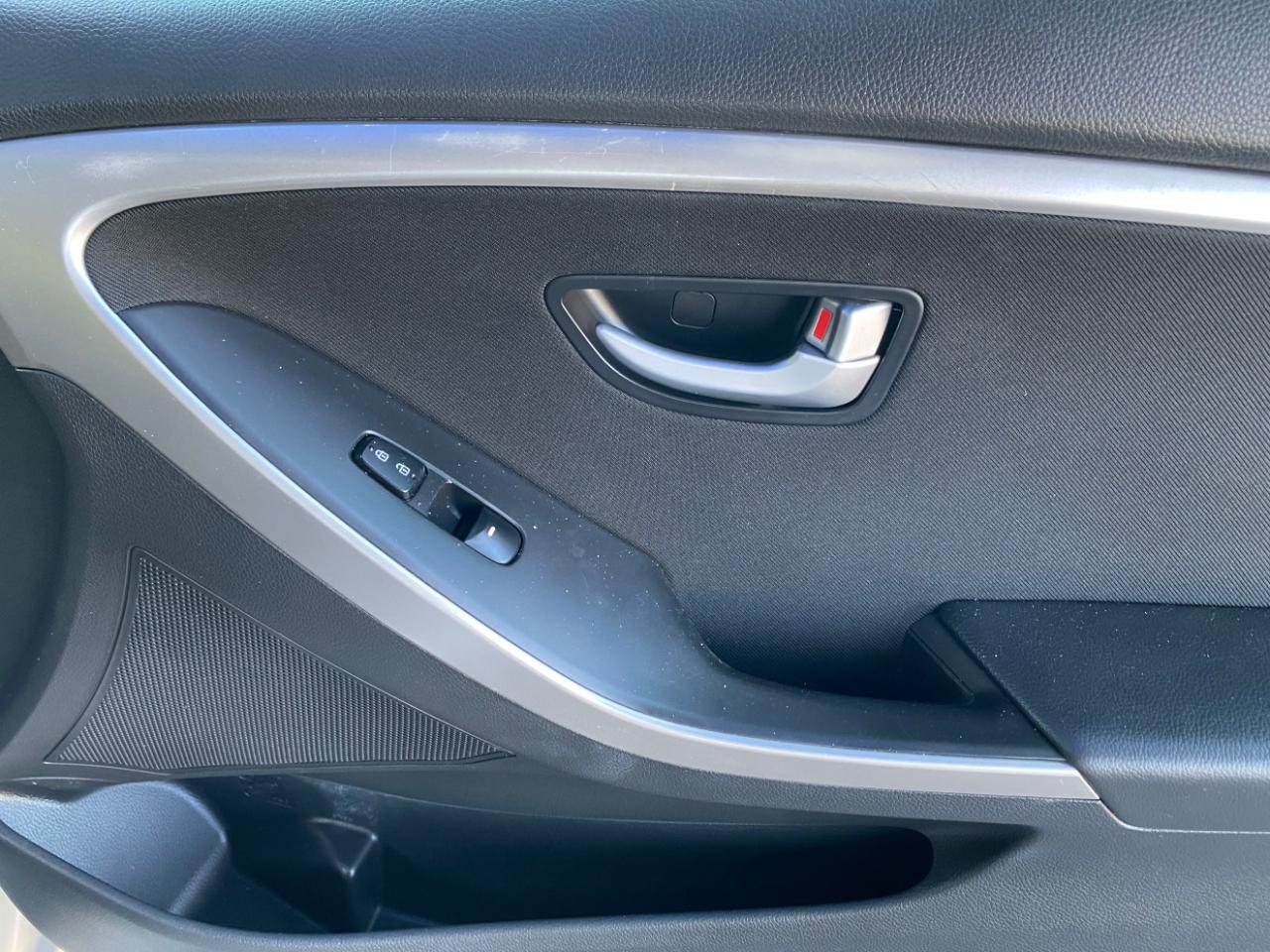 Hyundai Elantra GT 5dr HB Auto 2014