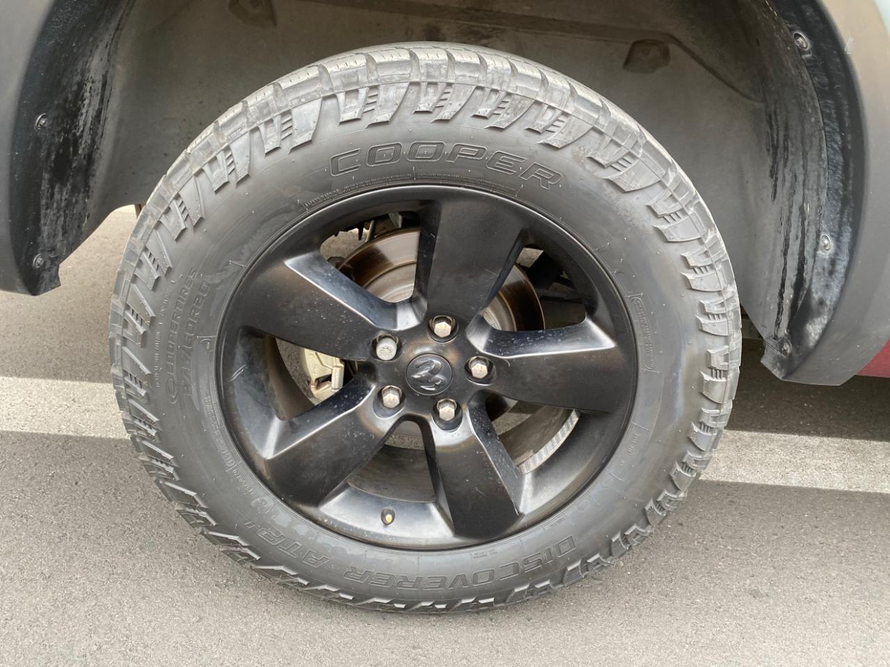 RAM 1500 Classic Warlock 4x2 Quad Cab 6'4" Box 2020