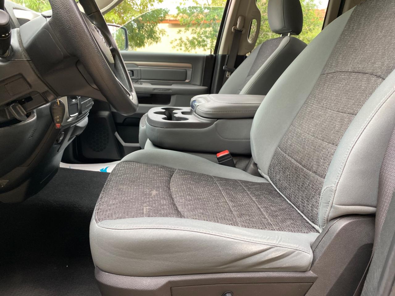 RAM 1500 Classic Warlock 4x2 Quad Cab 6'4" Box 2020
