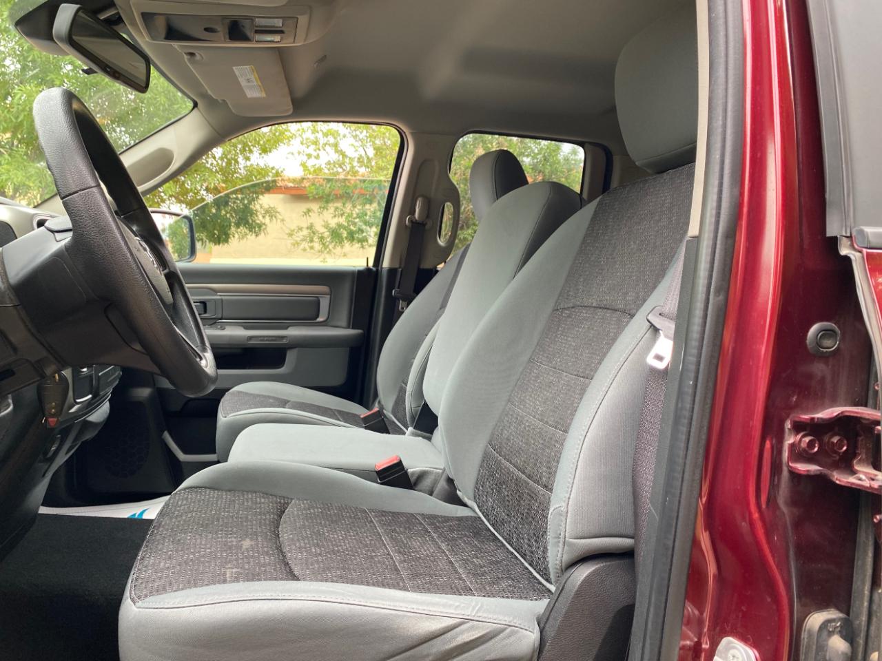 RAM 1500 Classic Warlock 4x2 Quad Cab 6'4" Box 2020