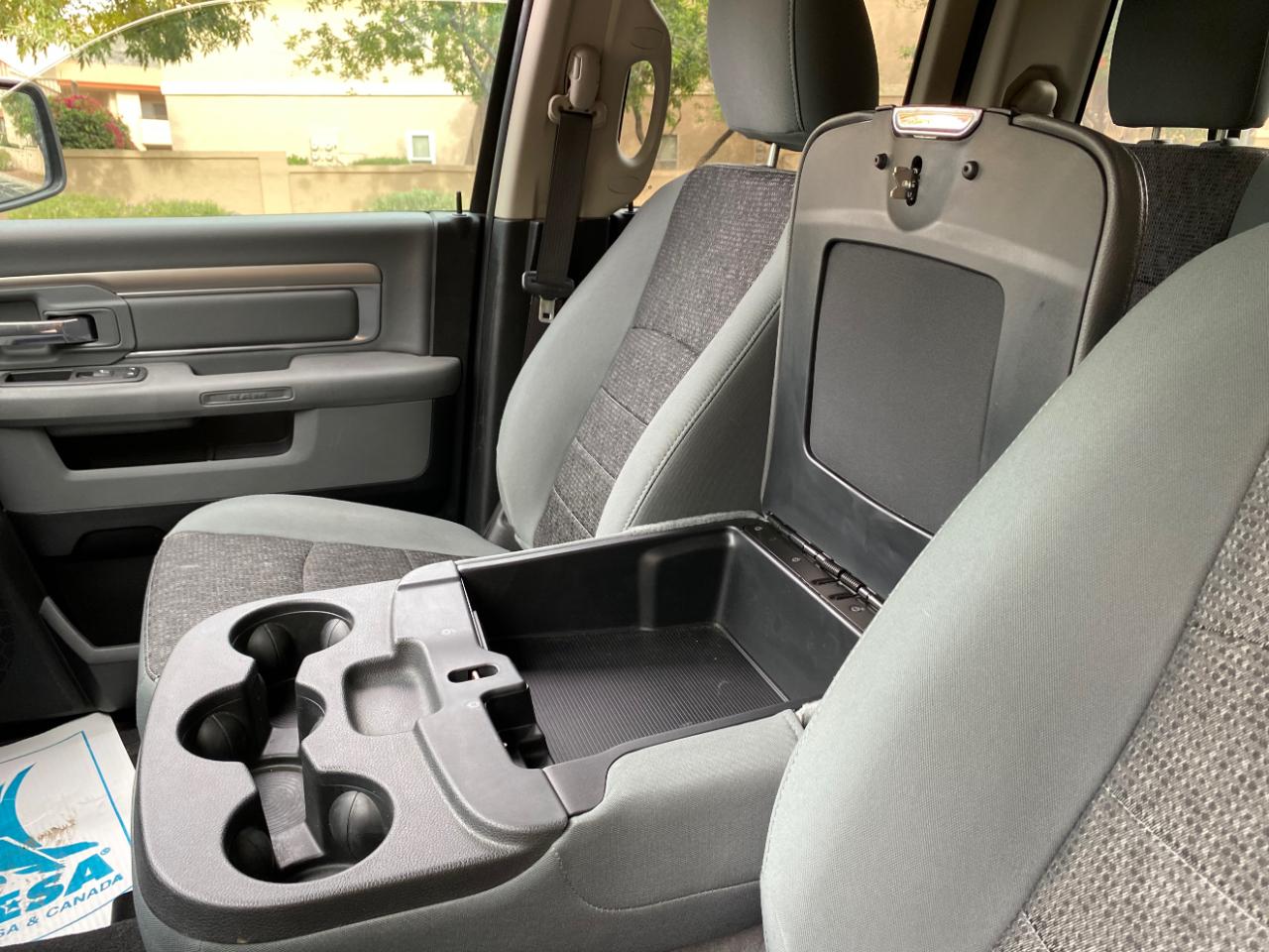 RAM 1500 Classic Warlock 4x2 Quad Cab 6'4" Box 2020