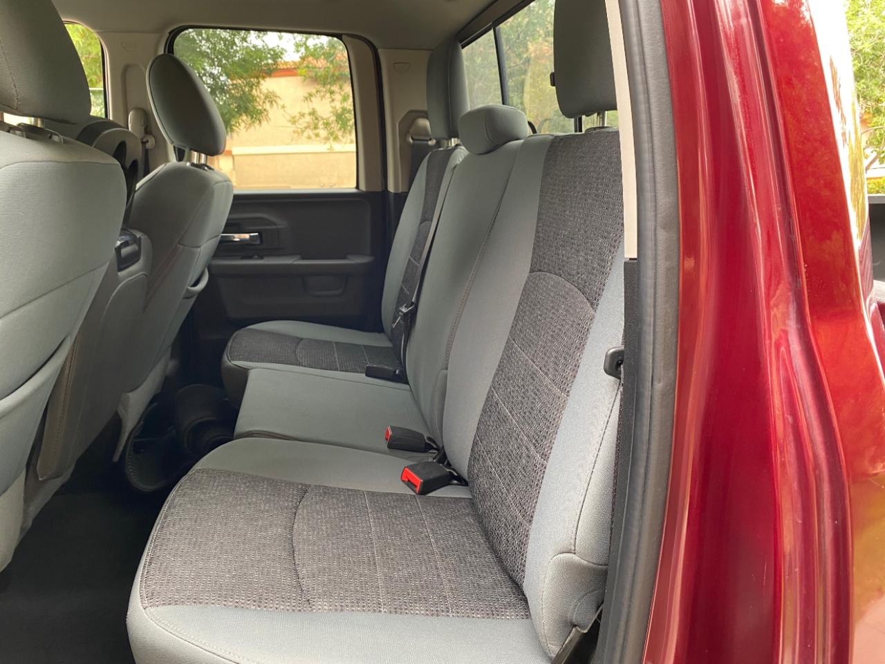 RAM 1500 Classic Warlock 4x2 Quad Cab 6'4" Box 2020