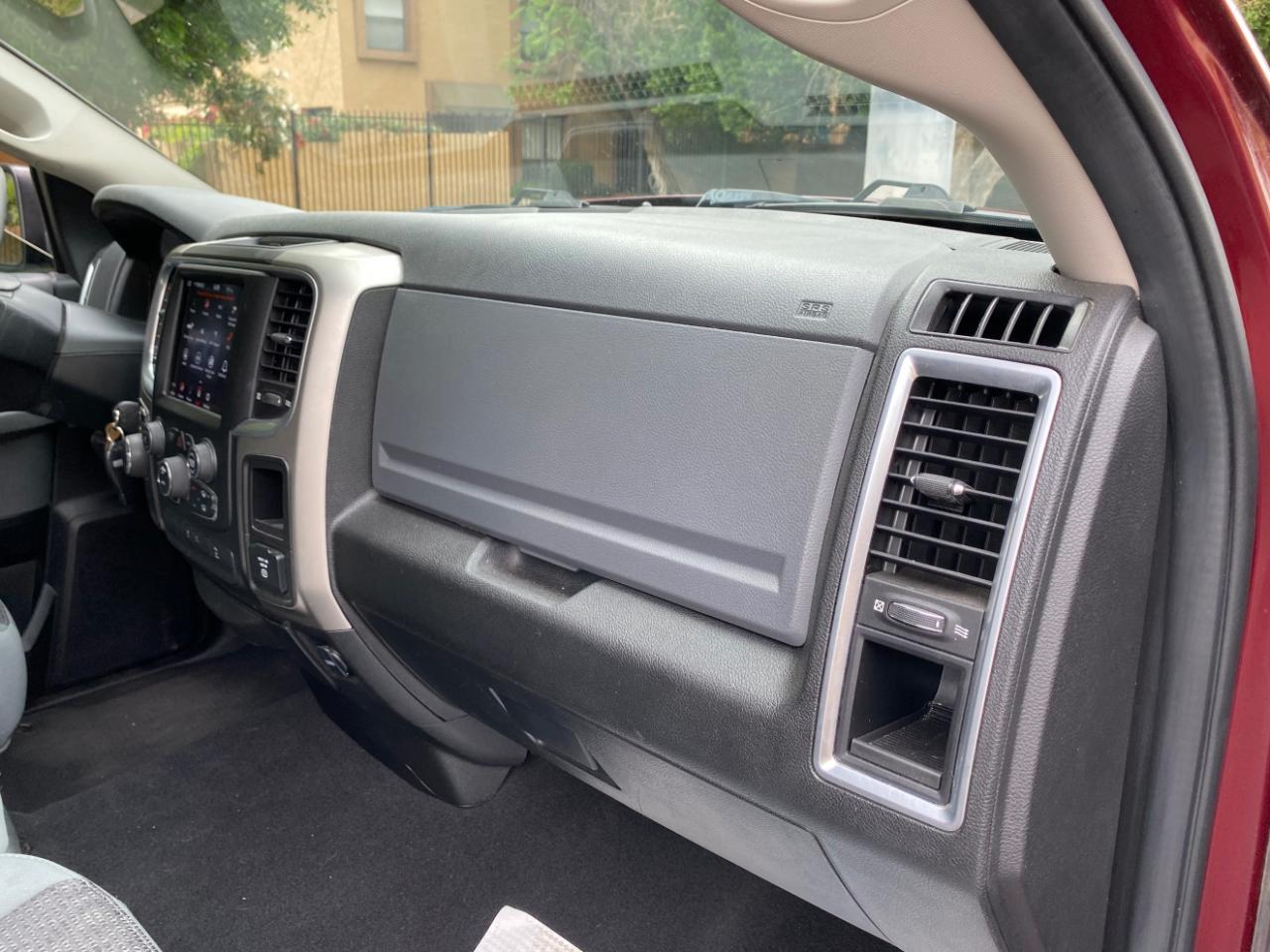 RAM 1500 Classic Warlock 4x2 Quad Cab 6'4" Box 2020