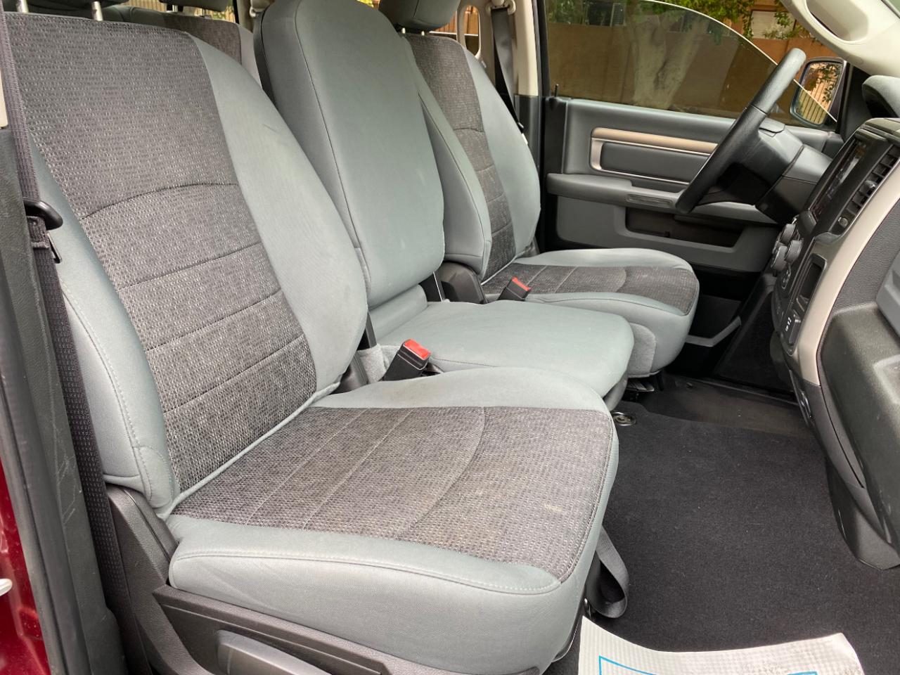 RAM 1500 Classic Warlock 4x2 Quad Cab 6'4" Box 2020