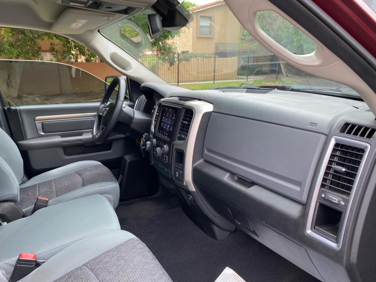 RAM 1500 Classic Warlock 4x2 Quad Cab 6'4" Box 2020