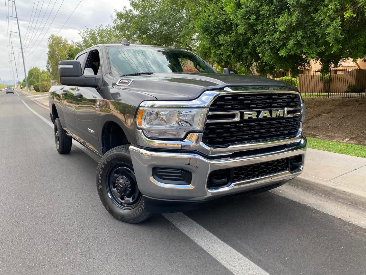 RAM 2500 Big Horn 4x4 Crew Cab 6'4" Box 2024