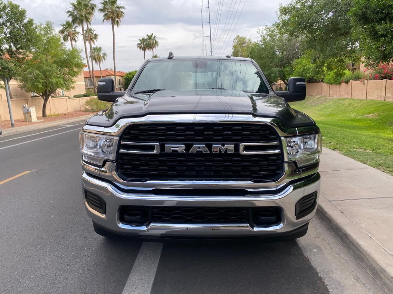 RAM 2500 Big Horn 4x4 Crew Cab 6'4" Box 2024