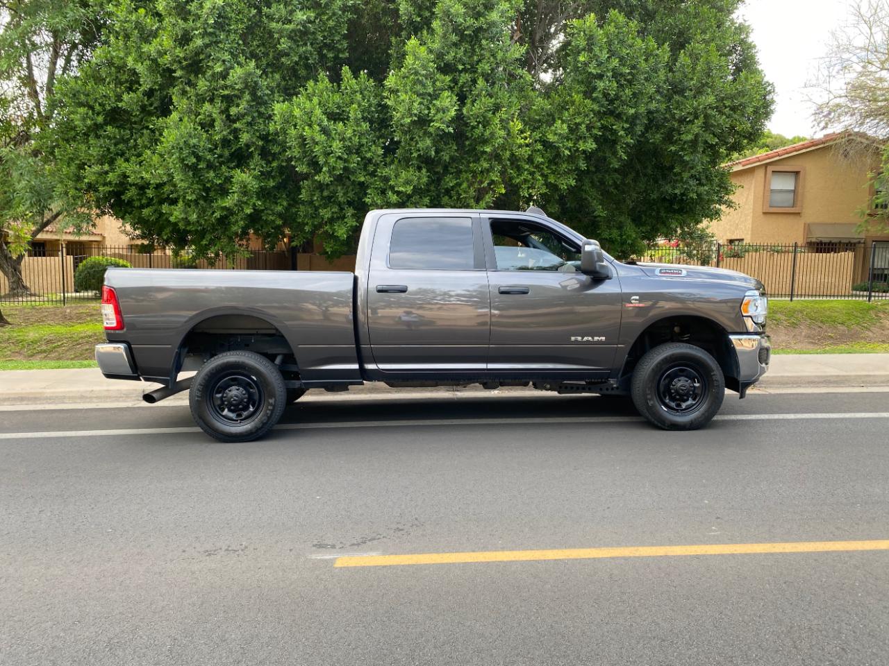 RAM 2500 Big Horn 4x4 Crew Cab 6'4" Box 2024