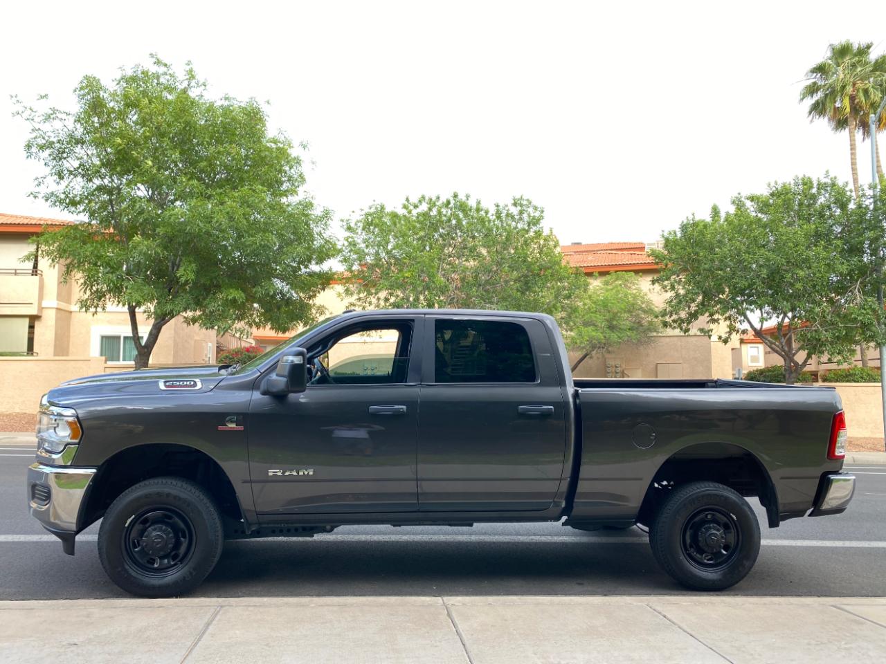 RAM 2500 Big Horn 4x4 Crew Cab 6'4" Box 2024