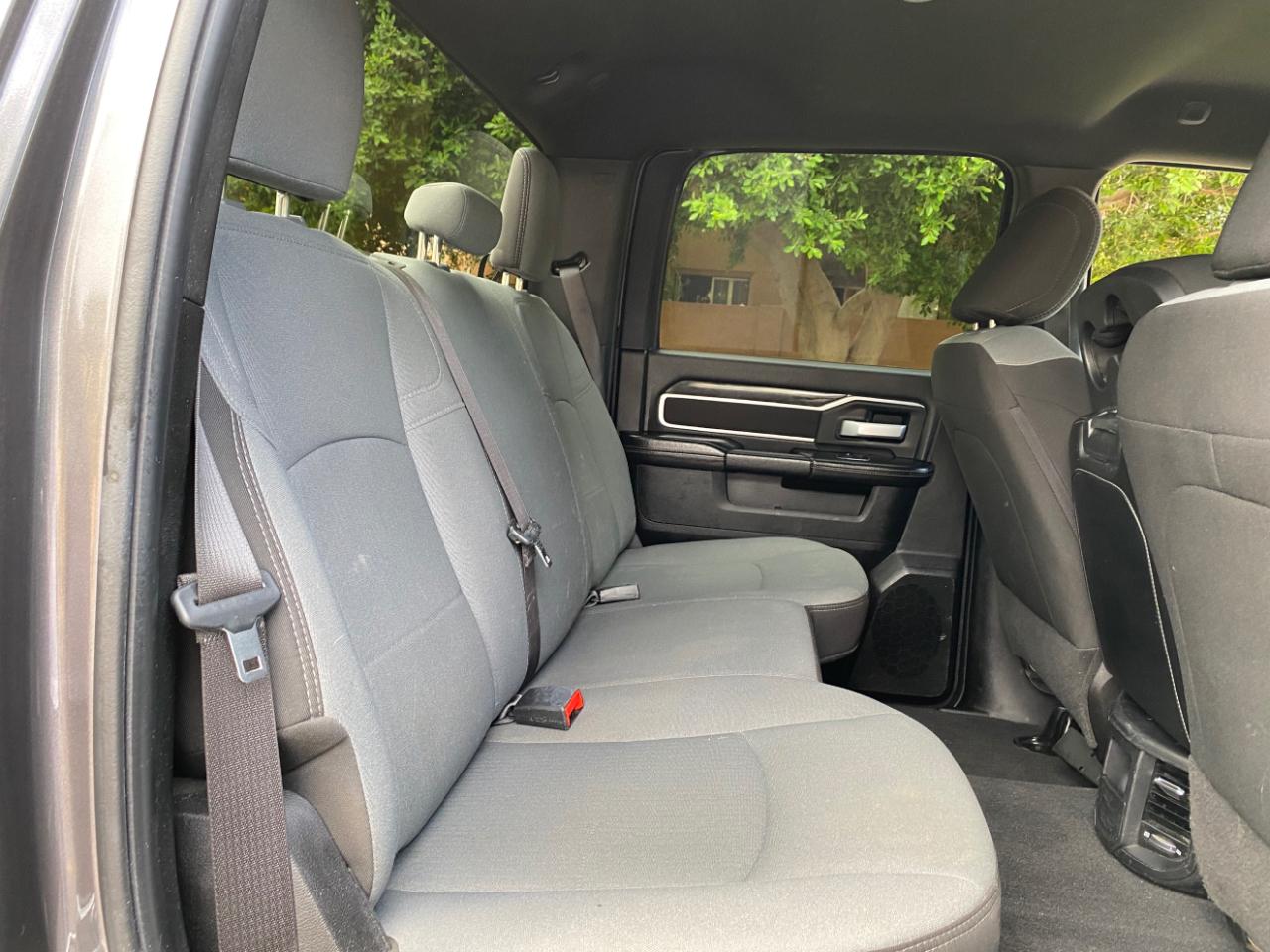 RAM 2500 Big Horn 4x4 Crew Cab 6'4" Box 2024