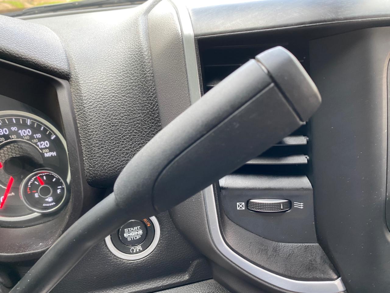 RAM 2500 Big Horn 4x4 Crew Cab 6'4" Box 2024