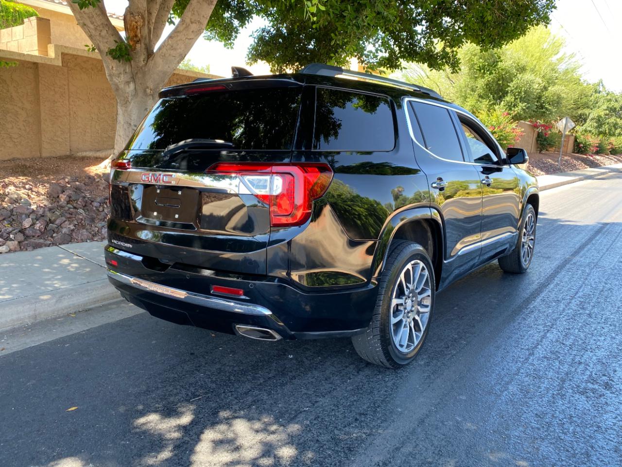 GMC Acadia FWD 4dr Denali 2022