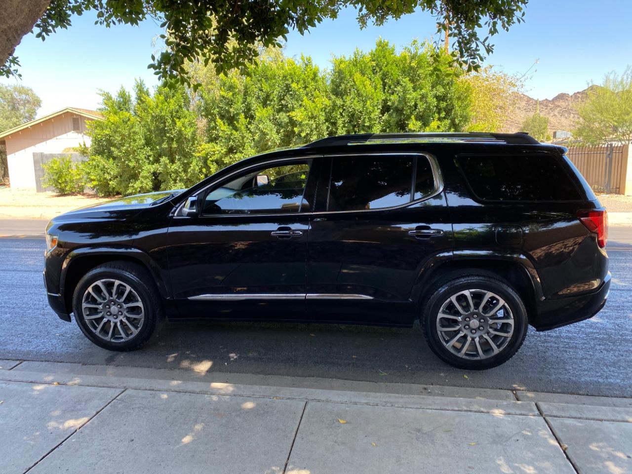 GMC Acadia FWD 4dr Denali 2022