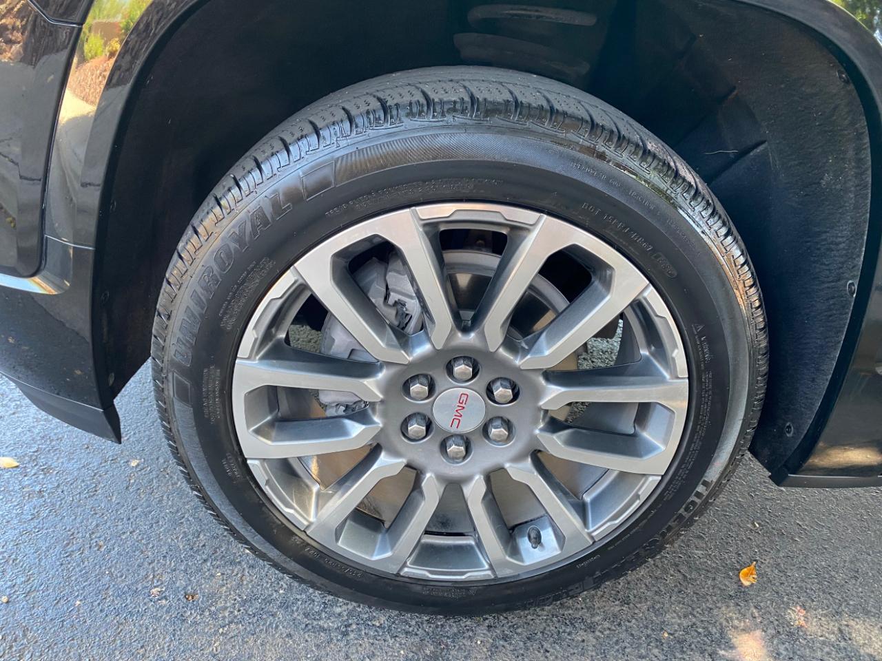 GMC Acadia FWD 4dr Denali 2022