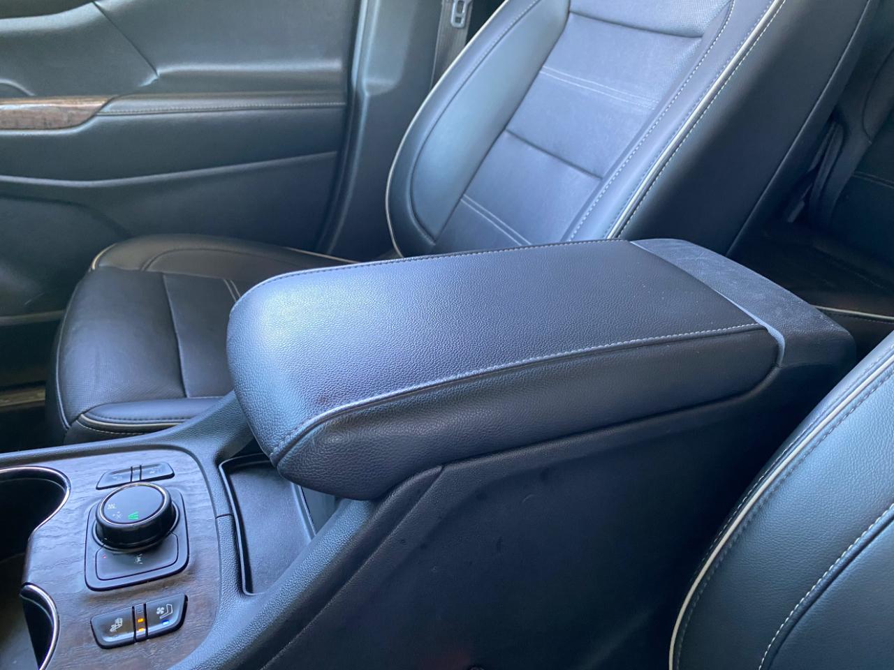 GMC Acadia FWD 4dr Denali 2022