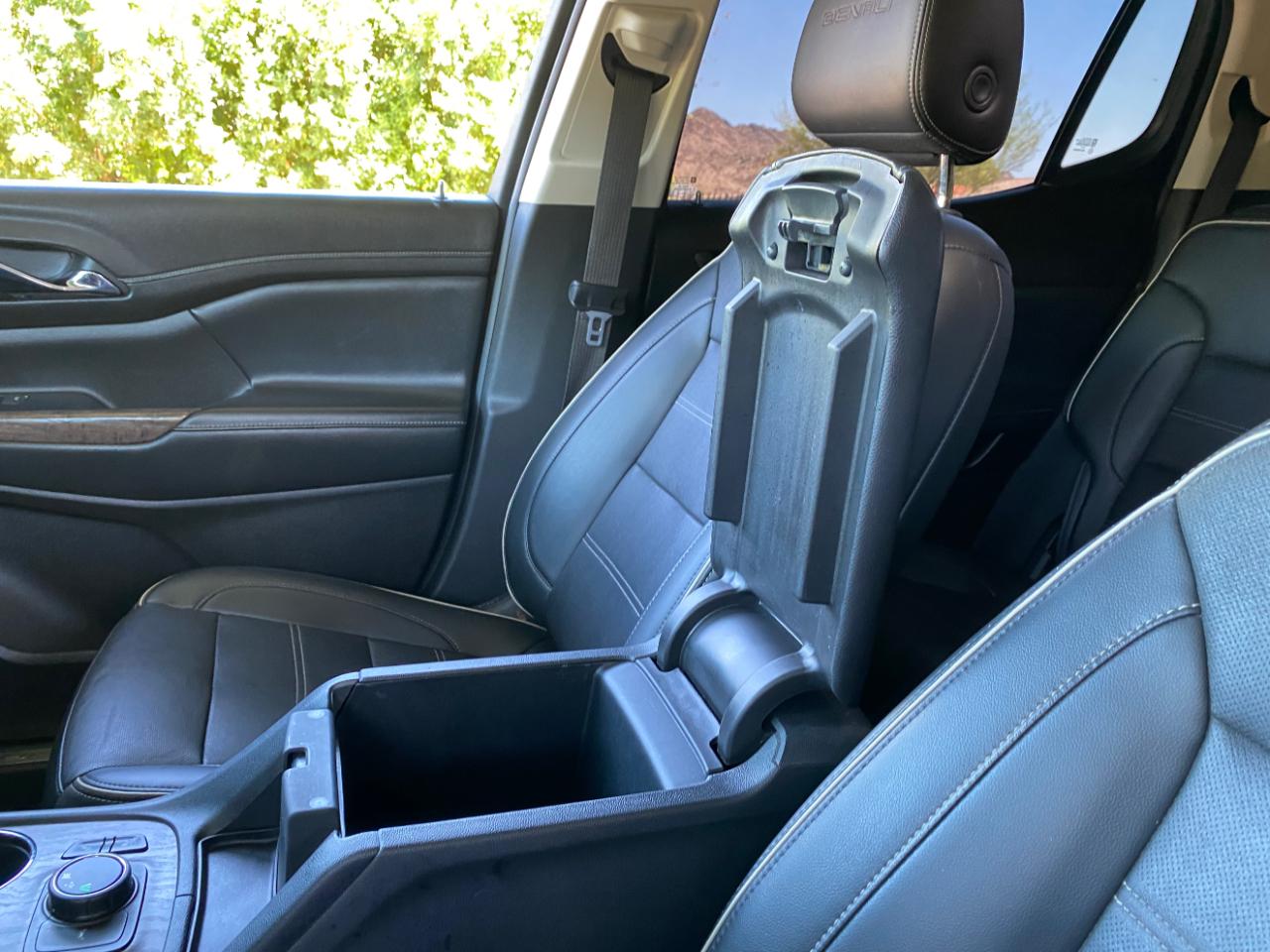 GMC Acadia FWD 4dr Denali 2022