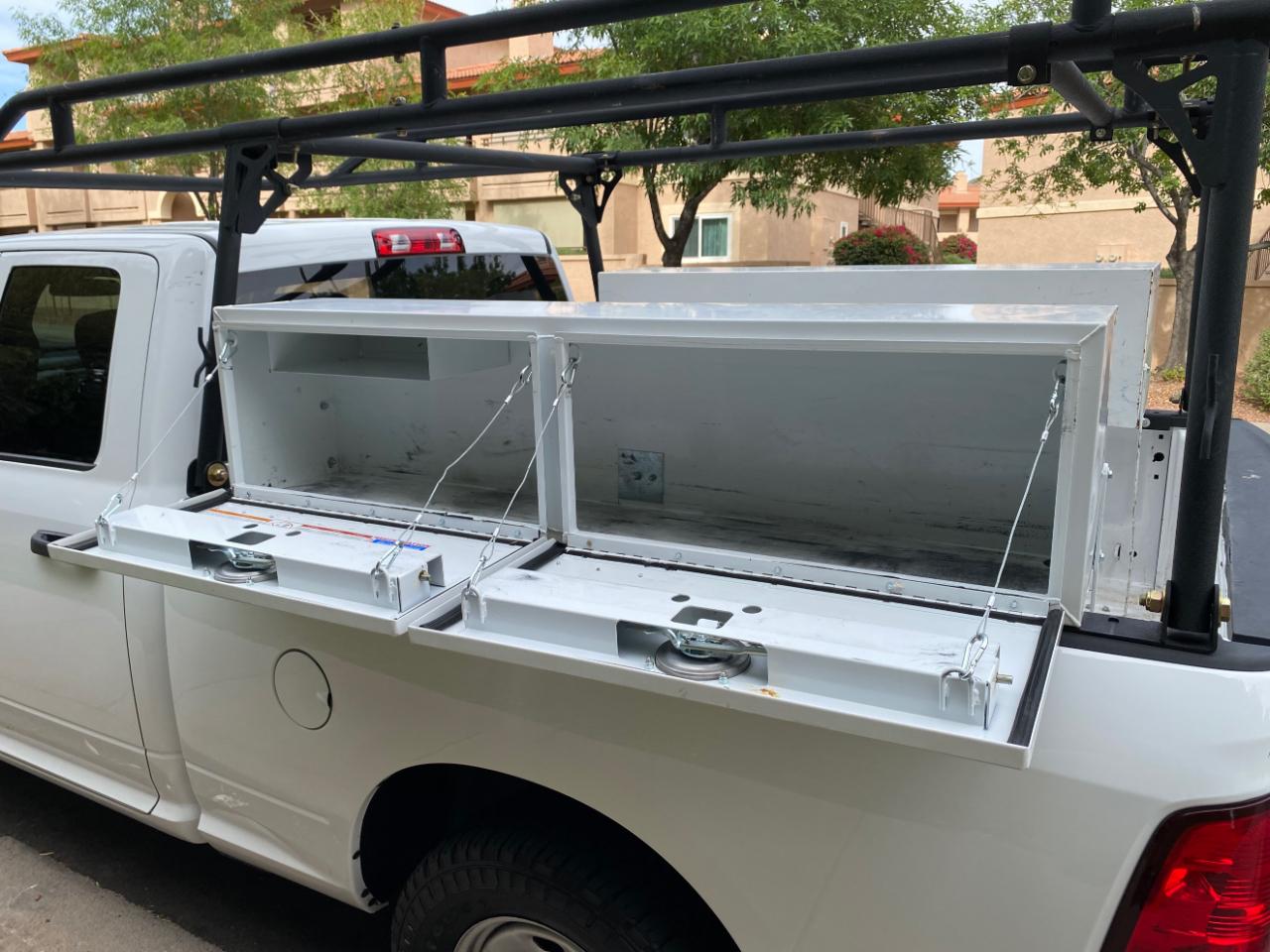 RAM 1500 Classic Tradesman 4x2 Quad Cab 6'4" Box 2021