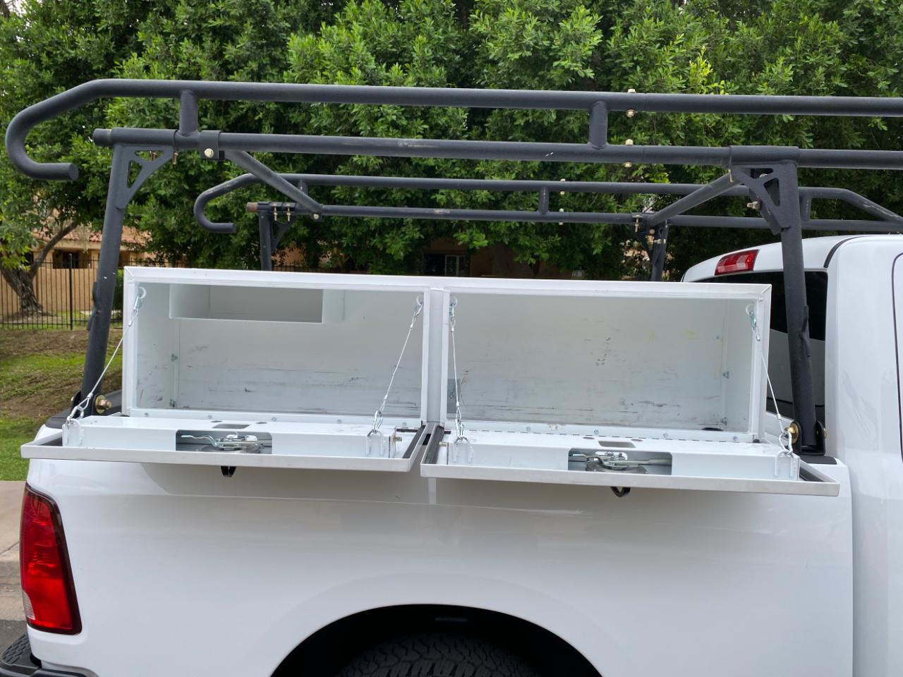 RAM 1500 Classic Tradesman 4x2 Quad Cab 6'4" Box 2021