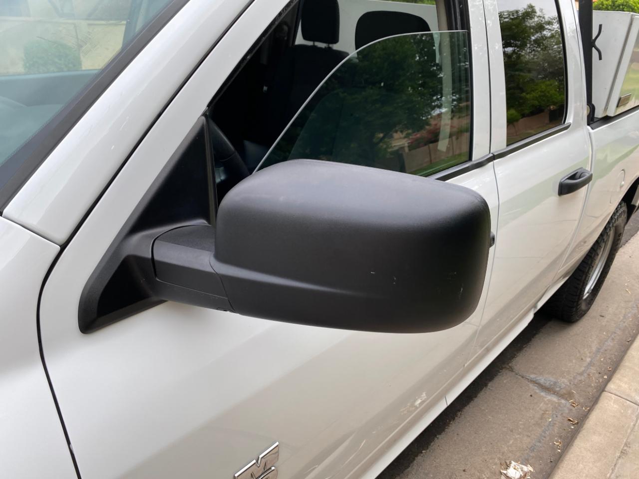 RAM 1500 Classic Tradesman 4x2 Quad Cab 6'4" Box 2021