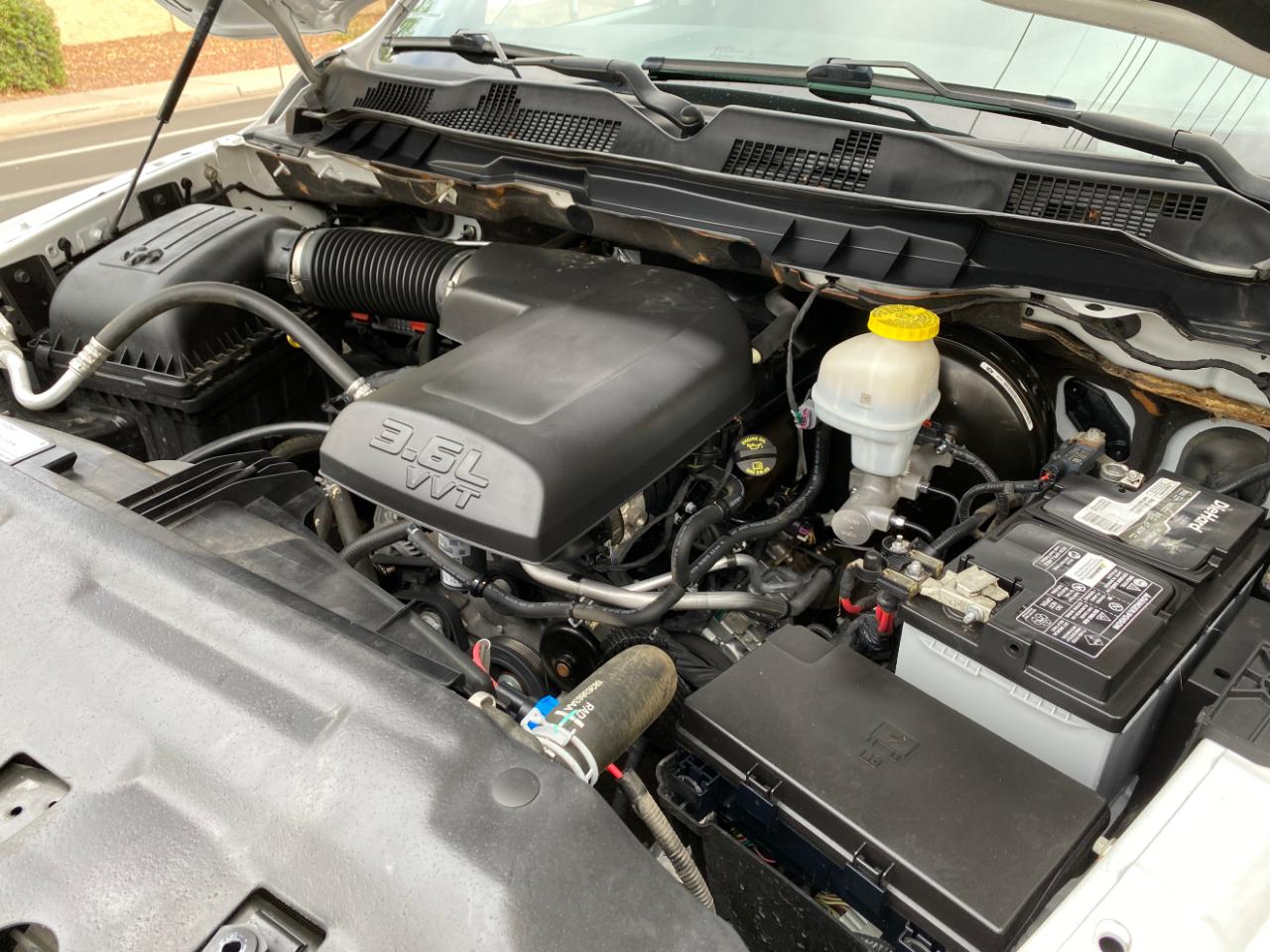 RAM 1500 Classic Tradesman 4x2 Quad Cab 6'4" Box 2021