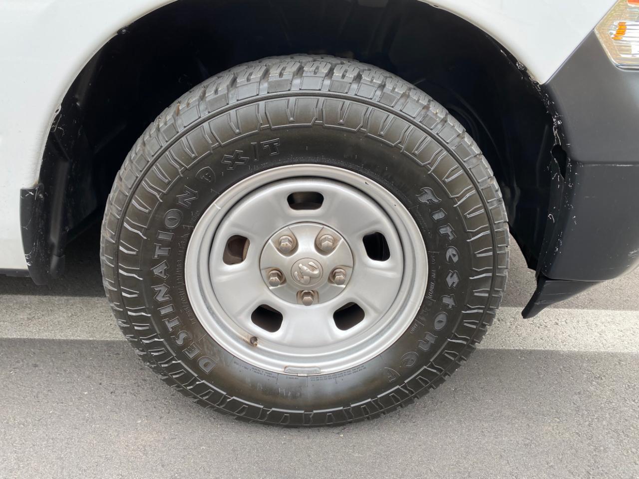 RAM 1500 Classic Tradesman 4x2 Quad Cab 6'4" Box 2021