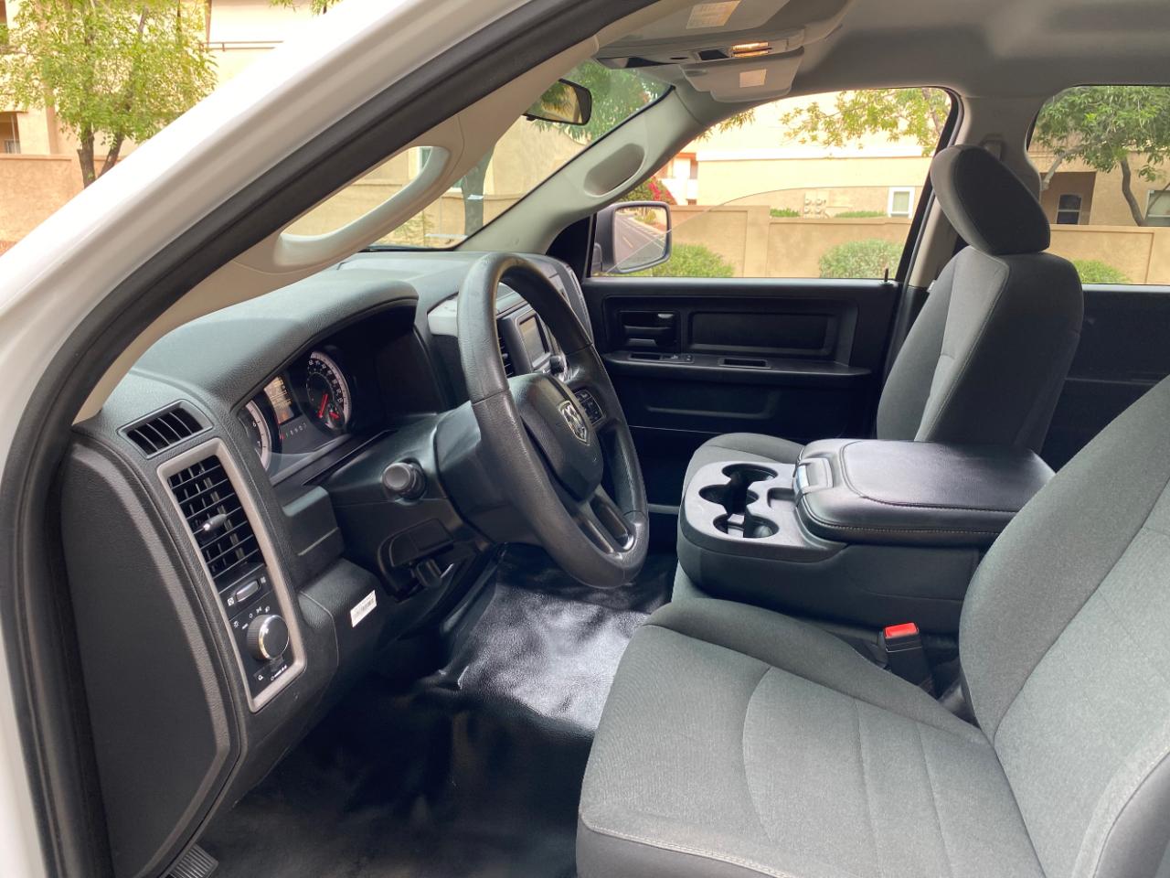 RAM 1500 Classic Tradesman 4x2 Quad Cab 6'4" Box 2021