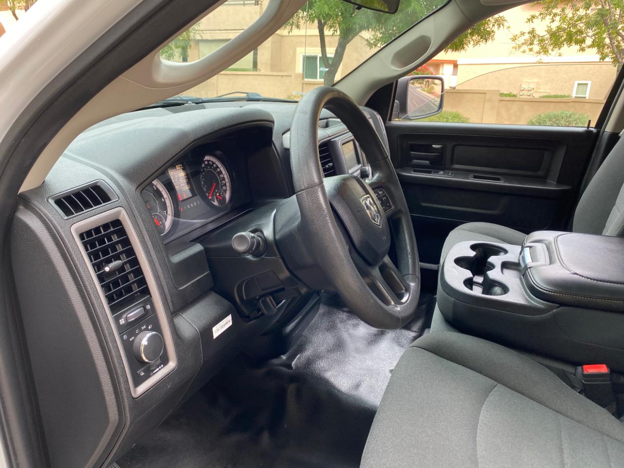 RAM 1500 Classic Tradesman 4x2 Quad Cab 6'4" Box 2021