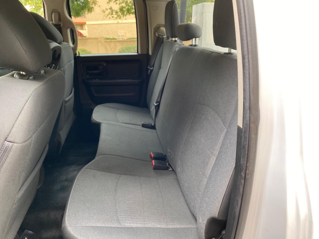 RAM 1500 Classic Tradesman 4x2 Quad Cab 6'4" Box 2021