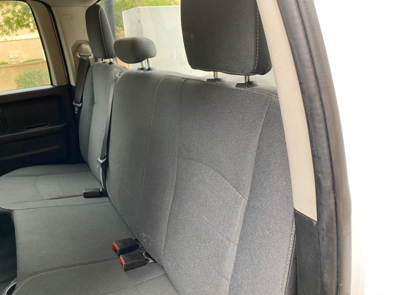 RAM 1500 Classic Tradesman 4x2 Quad Cab 6'4" Box 2021