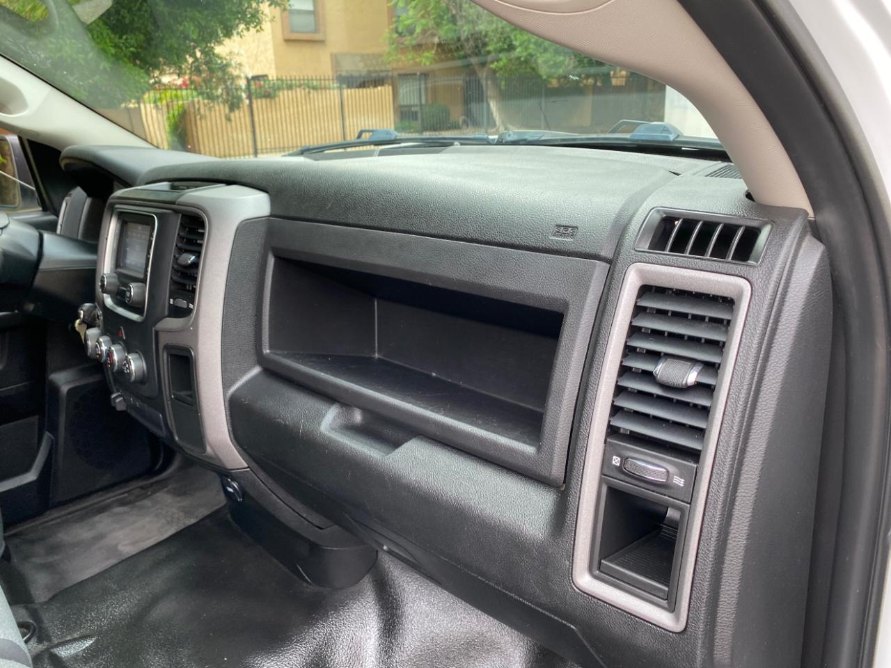 RAM 1500 Classic Tradesman 4x2 Quad Cab 6'4" Box 2021