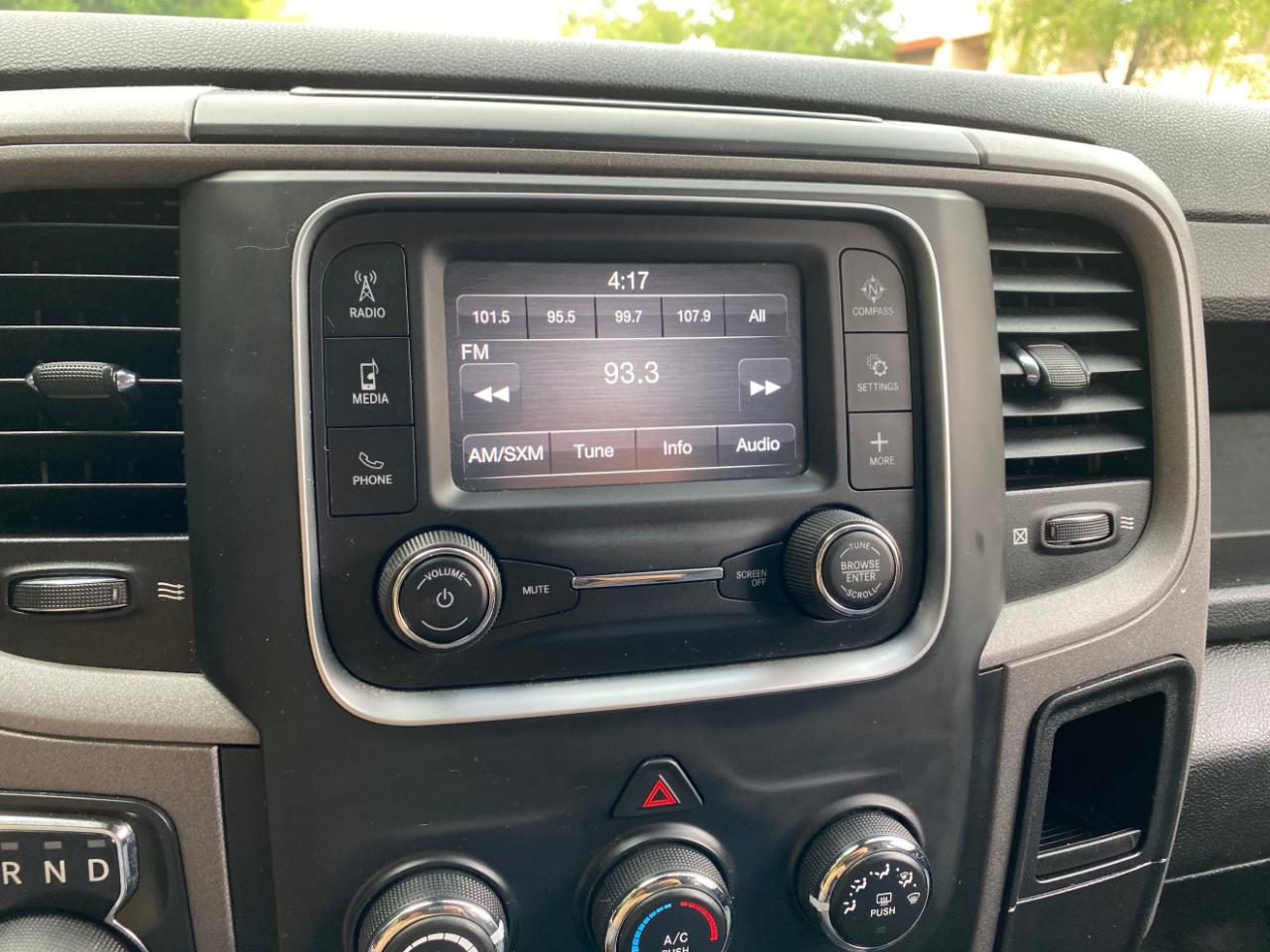 RAM 1500 Classic Tradesman 4x2 Quad Cab 6'4" Box 2021