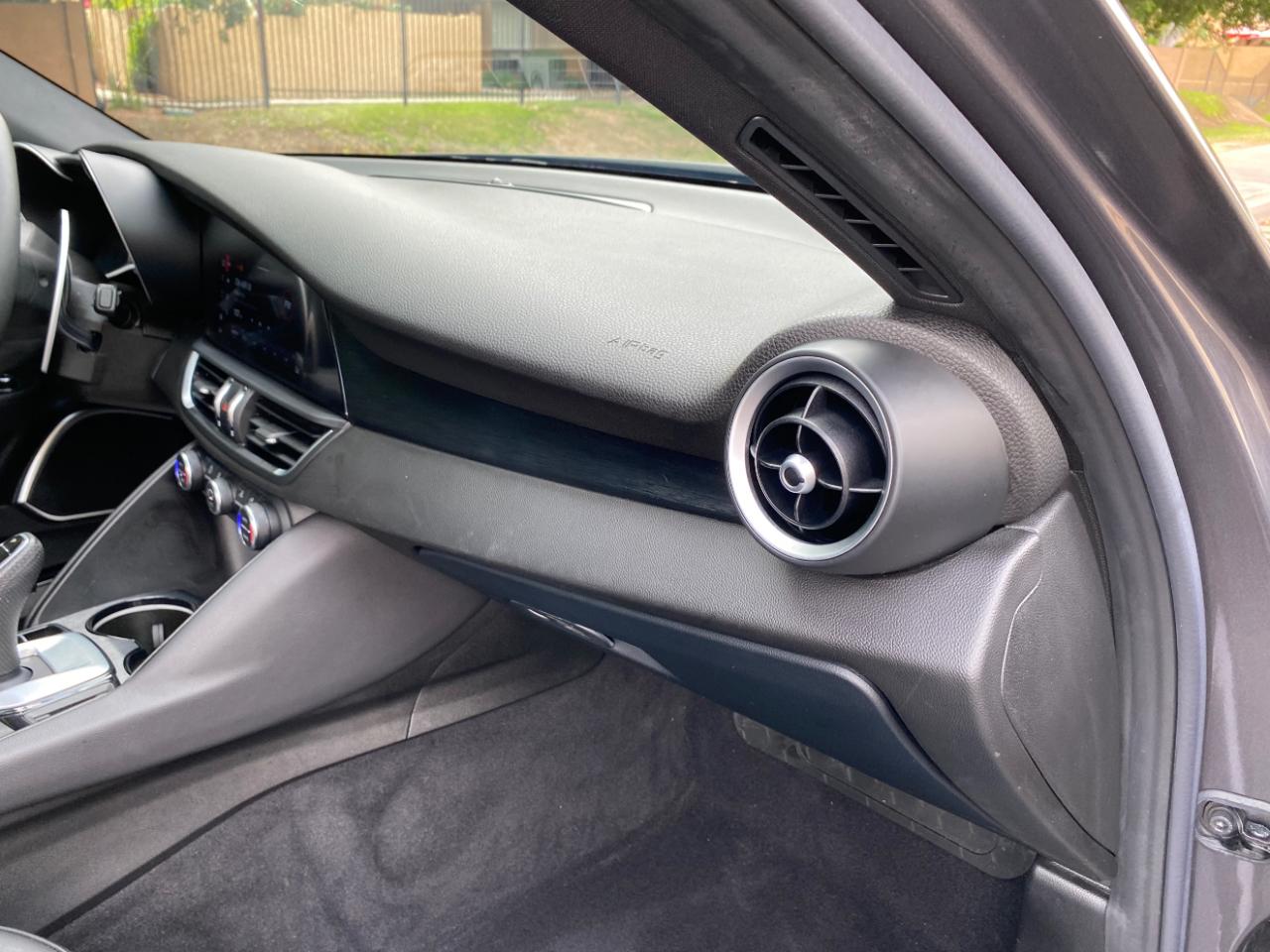 Alfa Romeo Giulia Sprint 2023