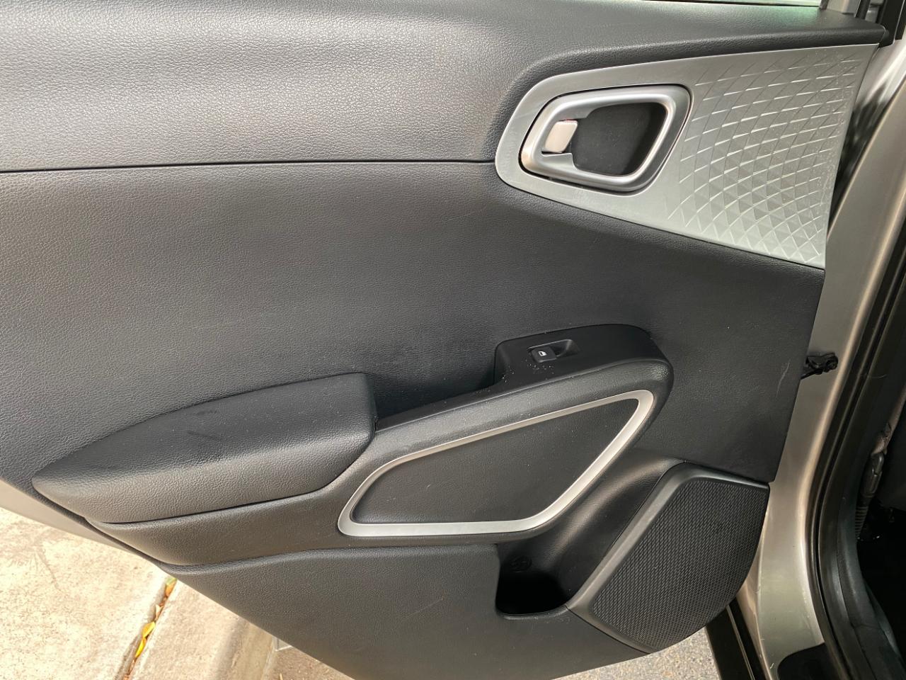 Kia Soul LX IVT 2022