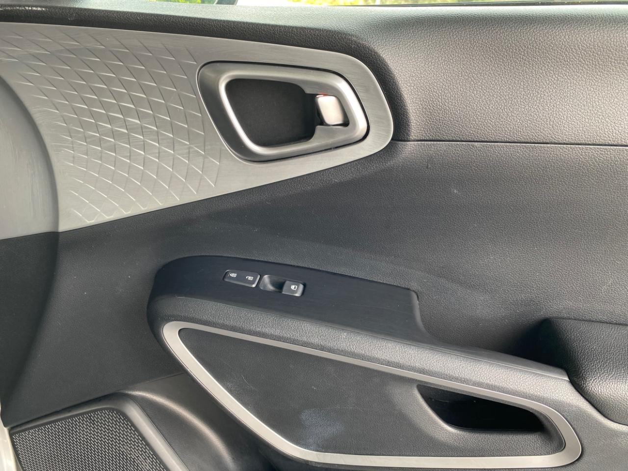 Kia Soul LX IVT 2022