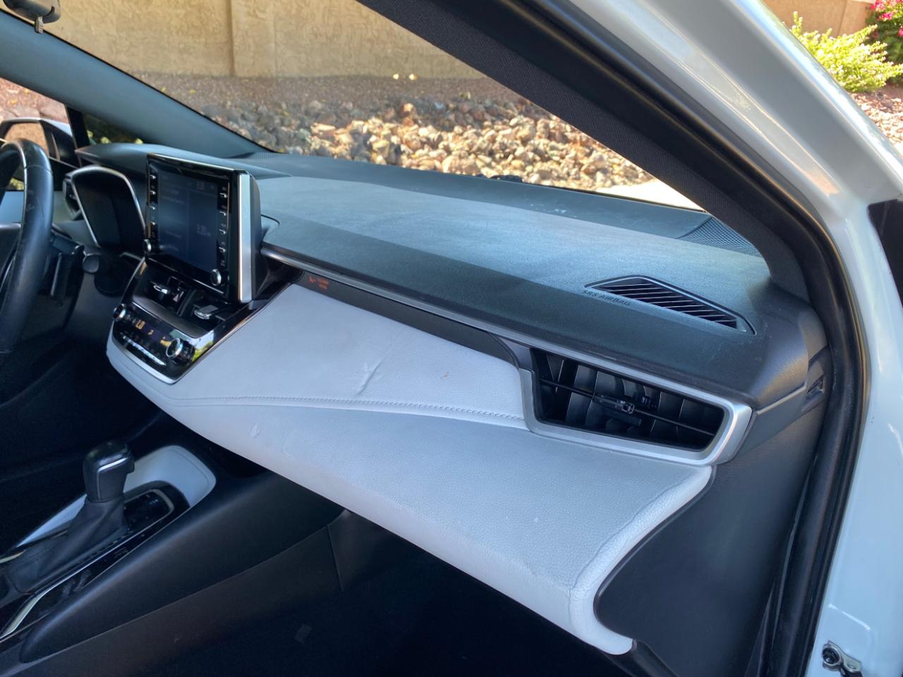 Toyota Corolla Hatchback SE CVT (Natl) 2019