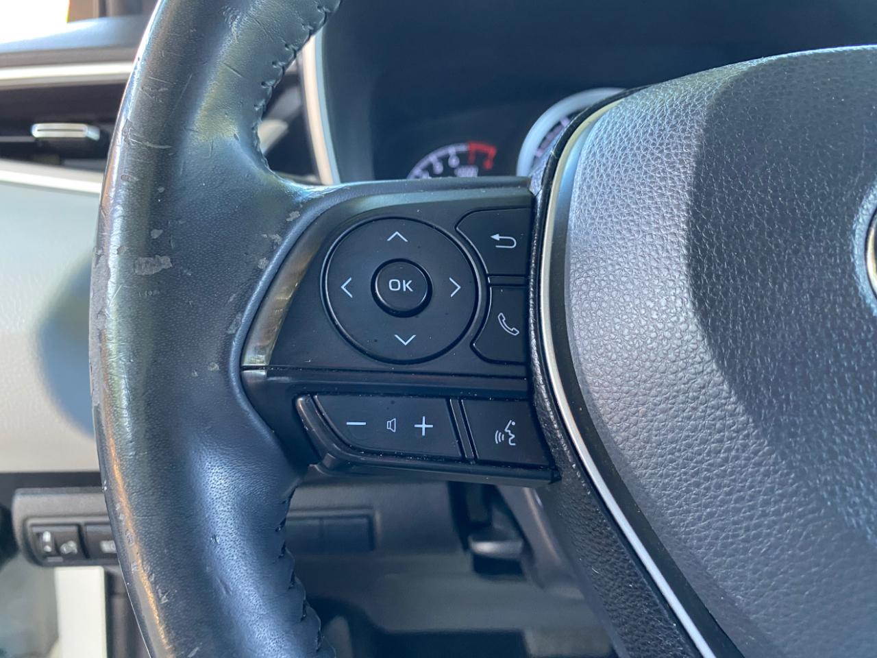 Toyota Corolla Hatchback SE CVT (Natl) 2019