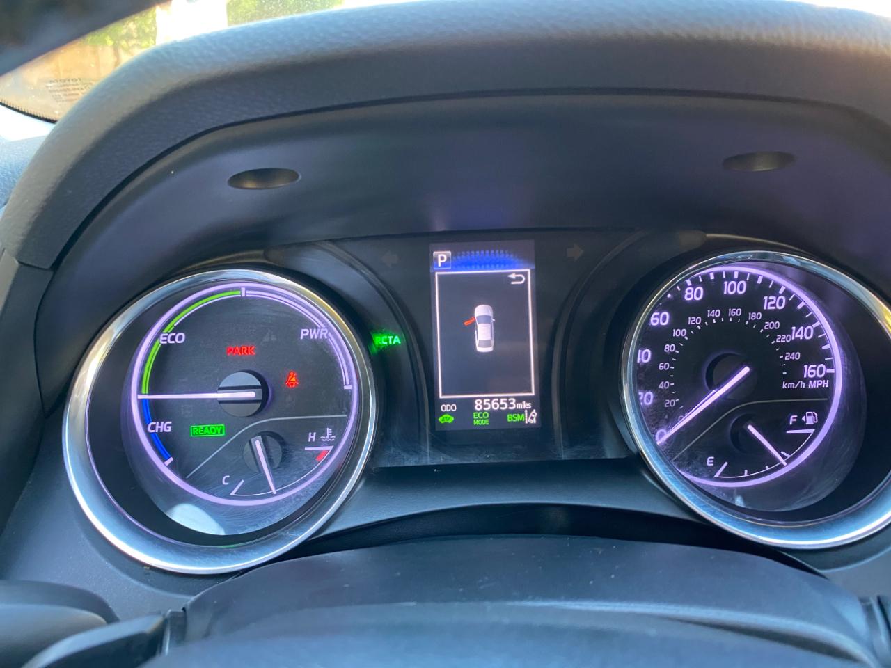 Toyota Camry Hybrid SE CVT (Natl) 2020