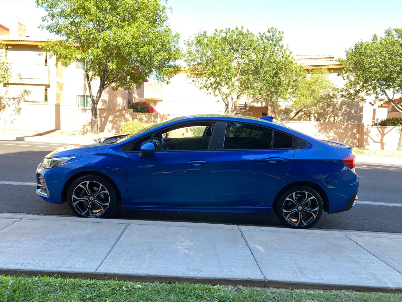 Chevrolet Cruze 4dr Sdn LT 2019