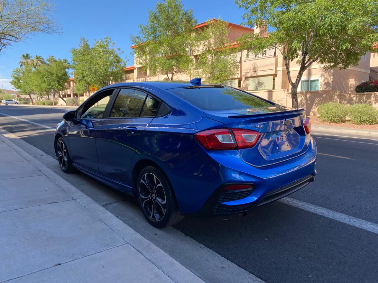 Chevrolet Cruze 4dr Sdn LT 2019