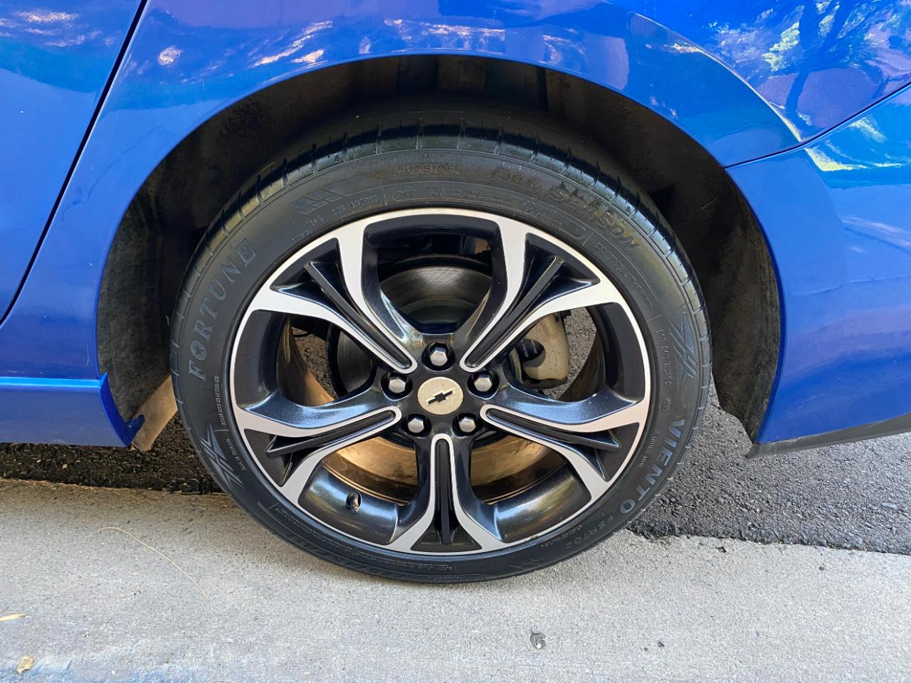 Chevrolet Cruze 4dr Sdn LT 2019