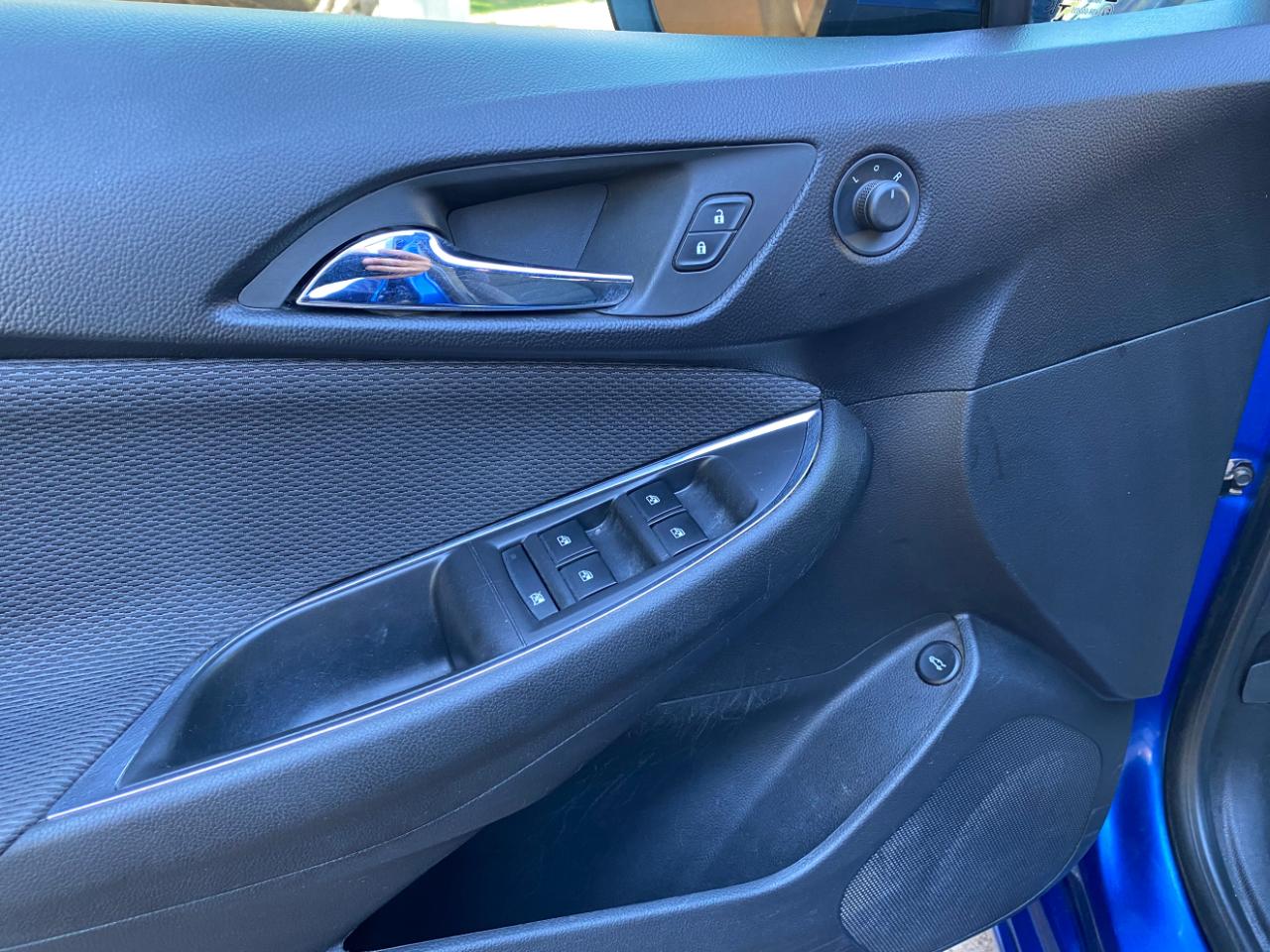 Chevrolet Cruze 4dr Sdn LT 2019