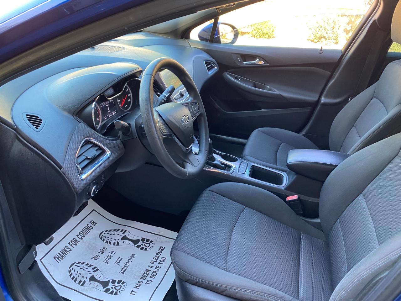 Chevrolet Cruze 4dr Sdn LT 2019
