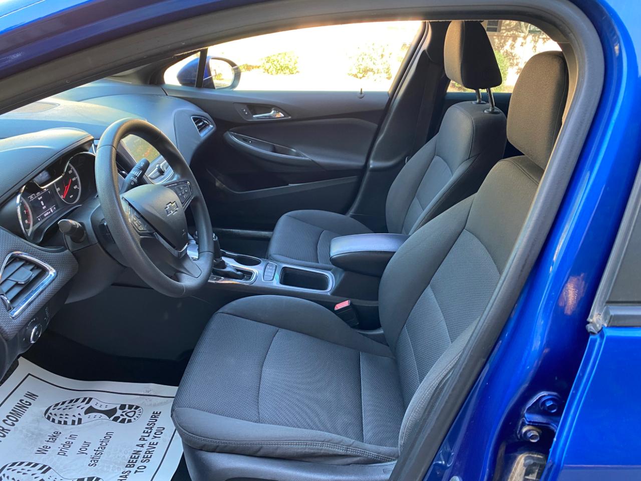 Chevrolet Cruze 4dr Sdn LT 2019