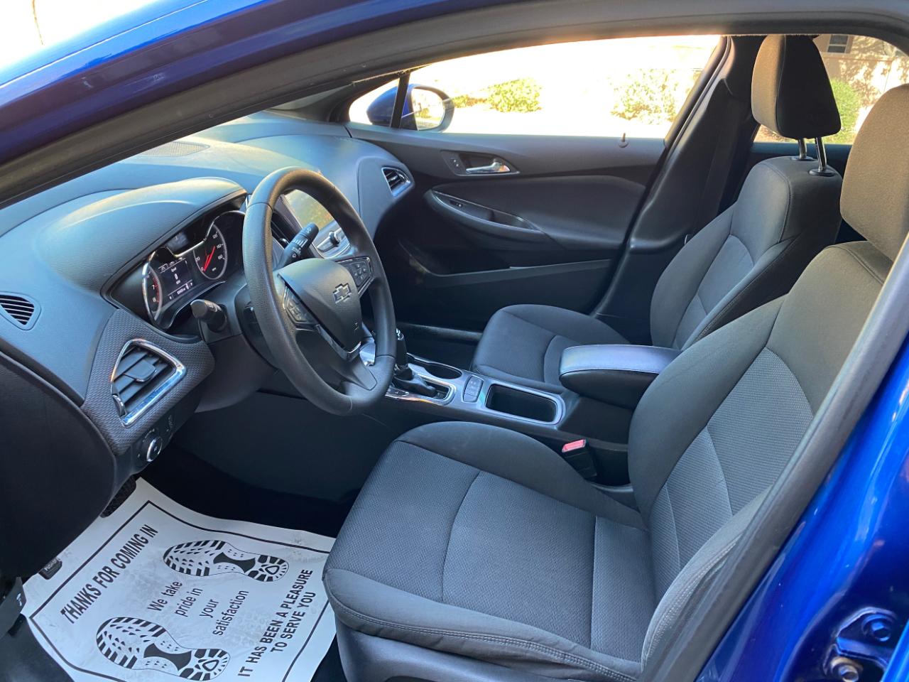 Chevrolet Cruze 4dr Sdn LT 2019