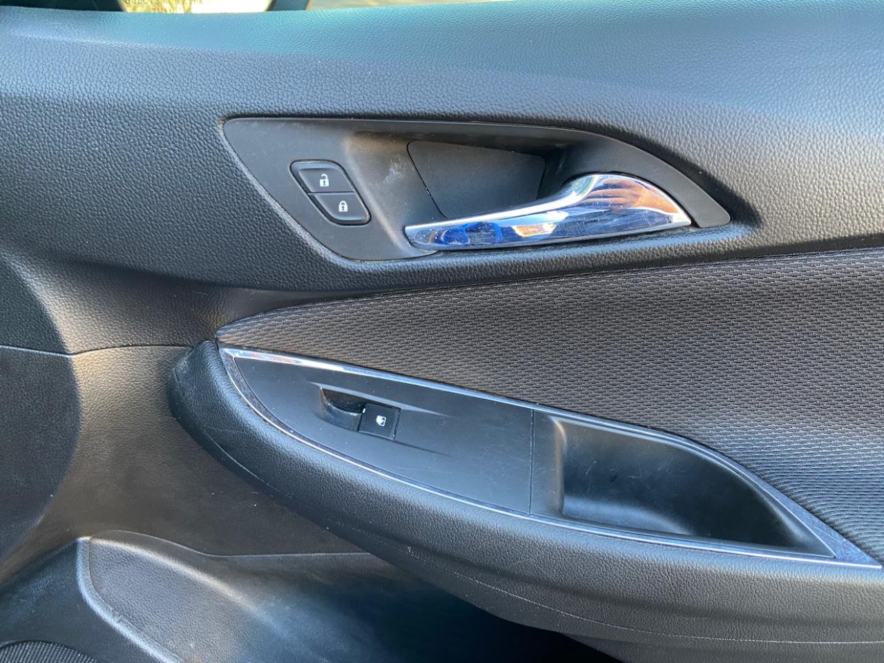 Chevrolet Cruze 4dr Sdn LT 2019