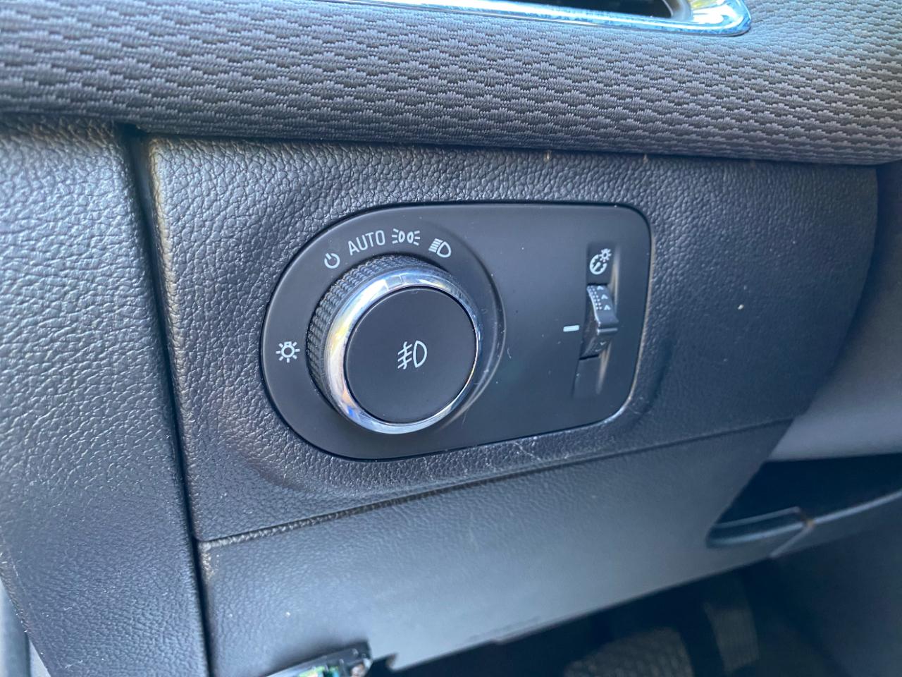 Chevrolet Cruze 4dr Sdn LT 2019